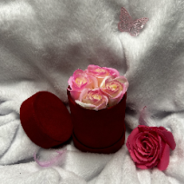 Kwiaty Mydlane Flowerbox czerwone okrągłe - róże mydlane gradient