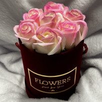 Kwiaty Mydlane Flowerbox bordowy okrągły - róże mydlane S