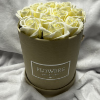 Kwiaty Mydlane Flowerbox kremowy okrągły - róże mydlane M