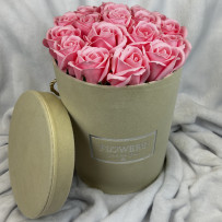 Kwiaty Mydlane Flowerbox kremowy okrągły - róże mydlane L