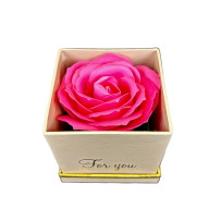 Kwiaty Mydlane Flowerbox beżowy kwadrat - róże mydlane
